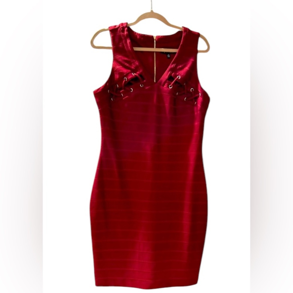 NWT Guess bandage dress